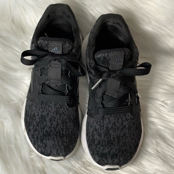 EUC Adidas Edge Lux Sneakers 🖤 - Picture 2 of 4